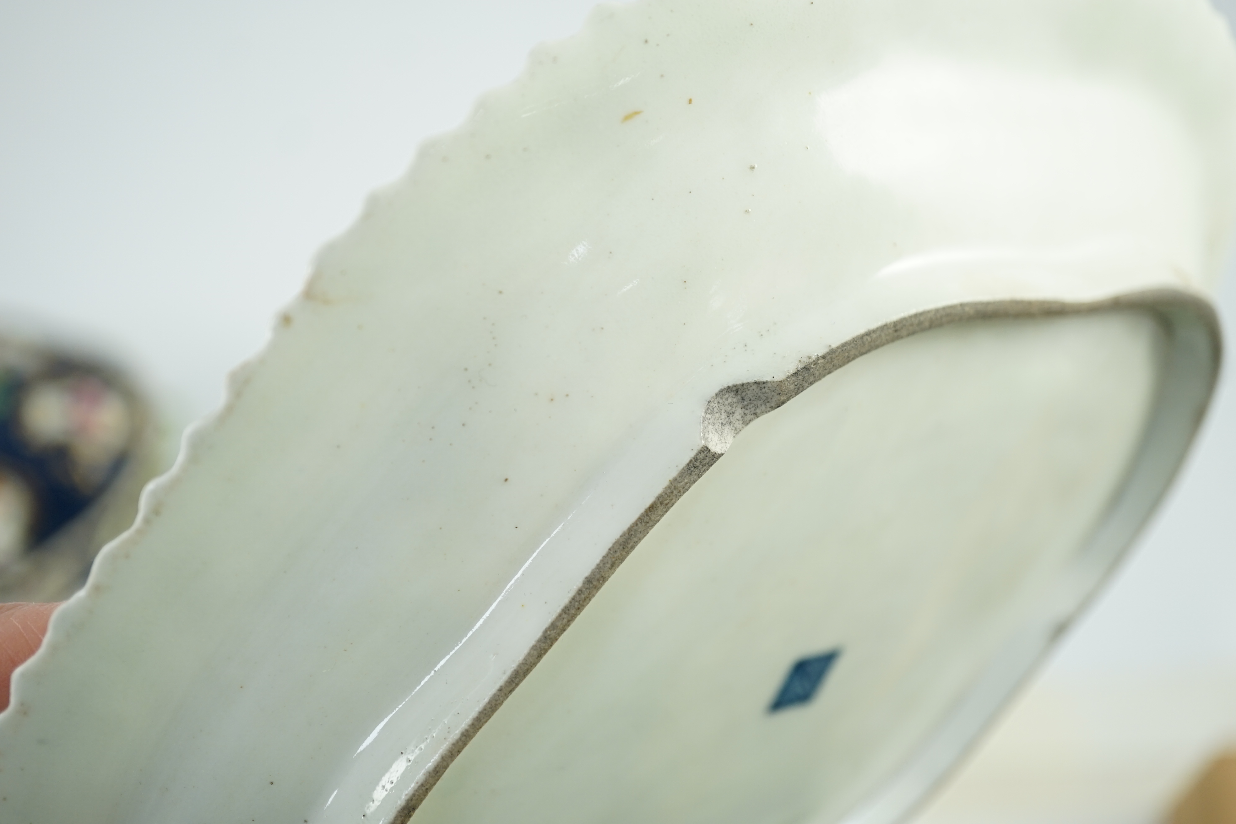 A Worcester scale blue small tureen, cover and stand c.1775